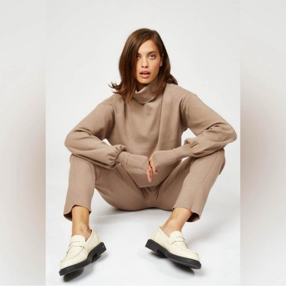 Silk & Salt Lounge Set